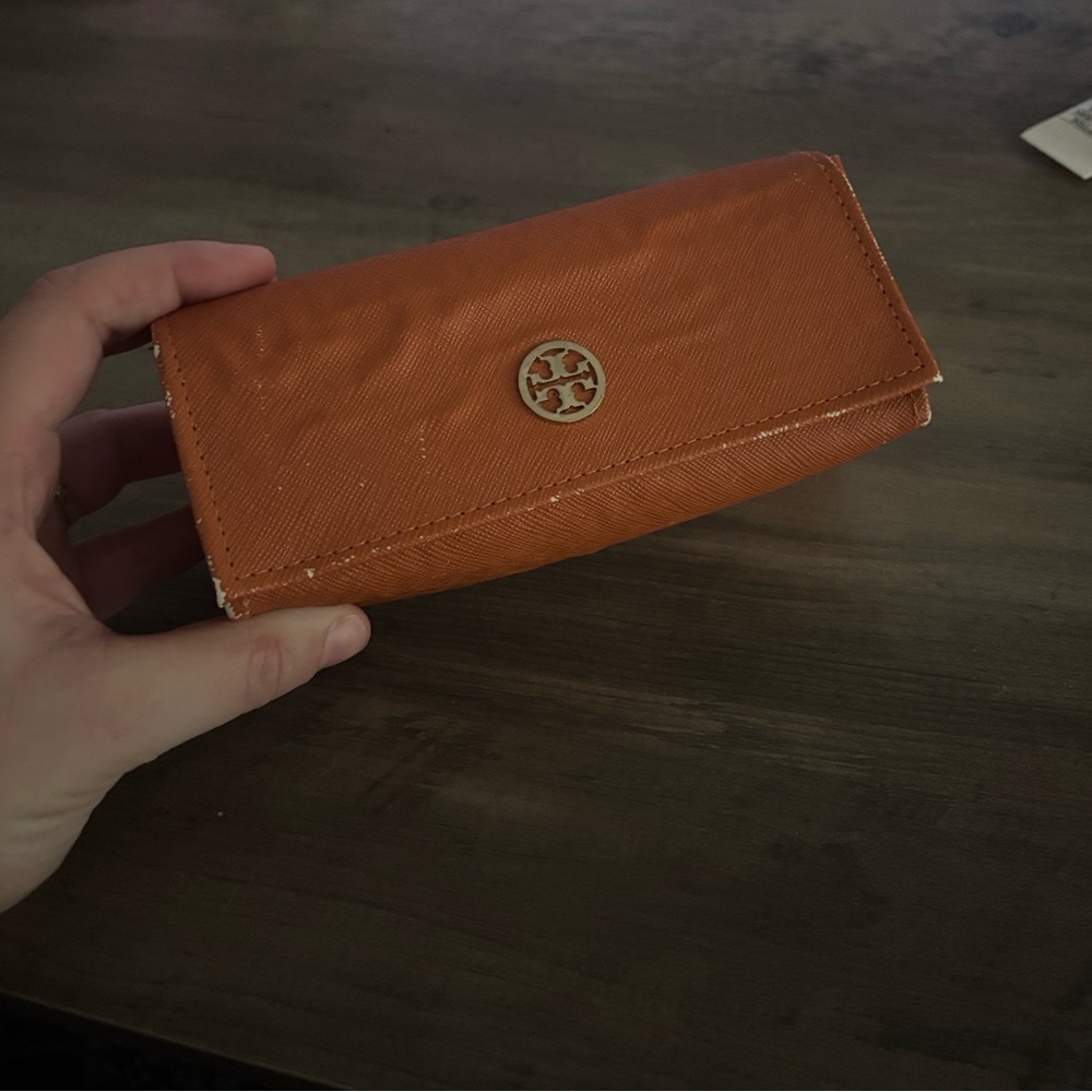 Tory Burch TY6049 Open Metal Frame Sunglasses with Tortoise Shell Accent - Picture 4 of 12